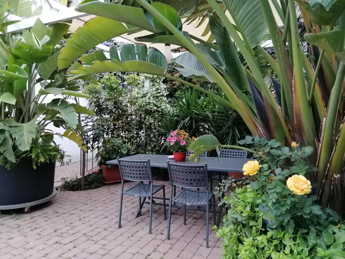 La Foresteria Garden Boutique B&B Catania Bagian luar foto
